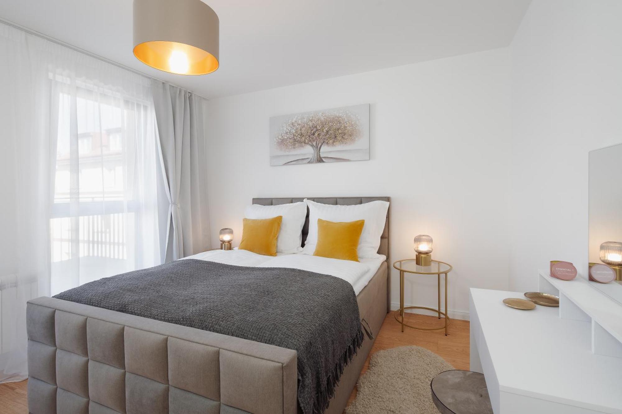 Chic With Terrace & View * Prague